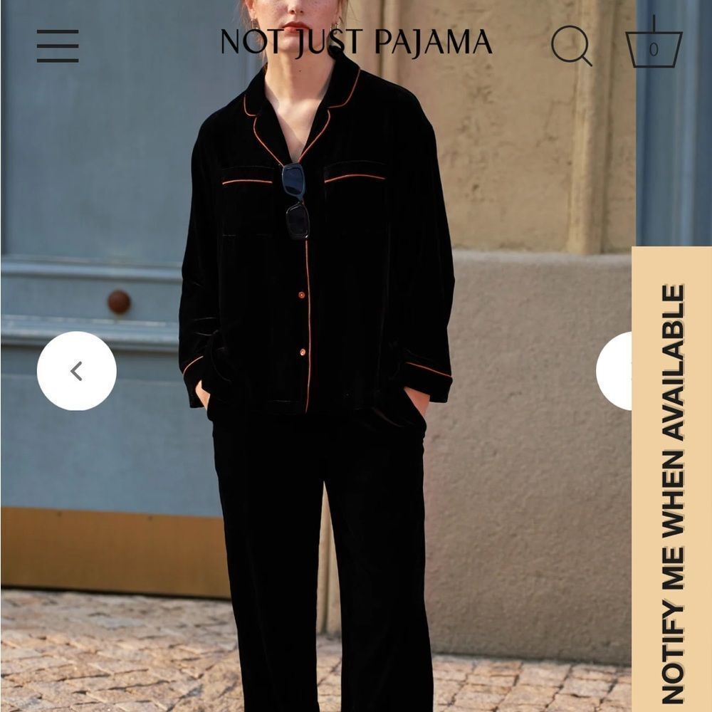 The Art of Simplicity - Silk Velvet Pajamas Set for Women